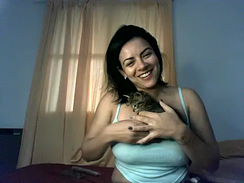 luluclark69 online show from April 2026 07:20:02 PM