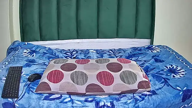 GoldenPearl 21 online show from January 2026 08:12:01 PM