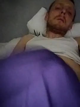 CrookedBunk3527 online show from January 2026 10:01:01 PM