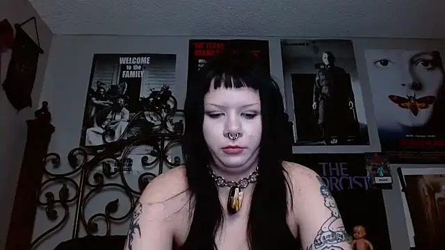 Bettieee Agura online show from March 2026 11:43:01 PM