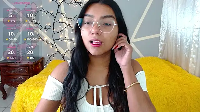 valkydoll2 online show from January 2026 11:25:01 AM