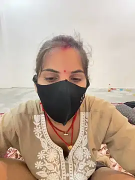 Snapshot of Pooja_Love143 chatting on May 2026 02:34:02 PM Pooja Love143 online show from May 2026 02:34:02 PM