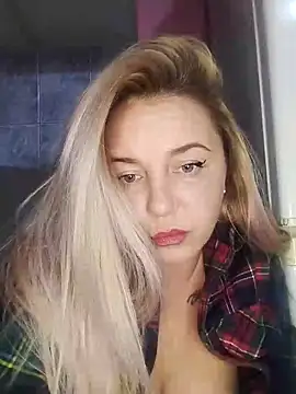 VeraLiubov online show from December 2025 06:48:02 PM