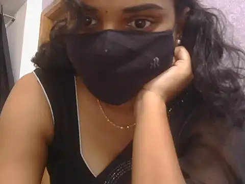 Snapshot of its_me_love9951 chatting on May 2026 05:23:02 PM its me love9951 online show from May 2026 05:23:02 PM