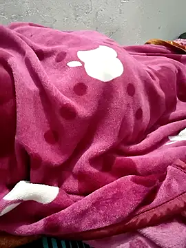 Snapshot of XPriti_x chatting on February 2026 08:40:02 PM XPriti x online show from February 2026 08:40:02 PM