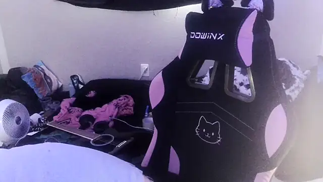 rubygloom online show from January 2026 10:01:01 PM