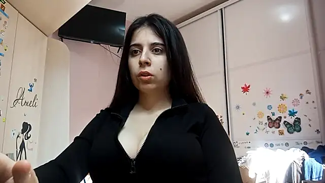 WaltraudPattie online show from February 2026 01:22:01 AM