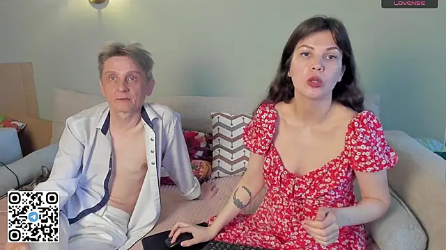 WeliosCouple online show from April 2026 07:11:01 AM