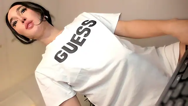 Snapshot of mxshemale_ladyboy chatting on September 2025 06:32:02 PM mxshemale ladyboy online show from September 2025 06:32:02 PM