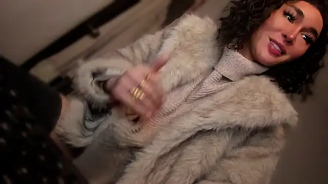 Snapshot of mxshemale_ladyboy chatting on November 2025 04:51:01 PM mxshemale ladyboy online show from November 2025 04:51:01 PM