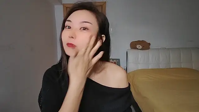 ViVian-Li online show from December 2025 01:25:02 AM