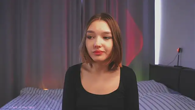 Leyla crsh online show from April 2026 05:05:01 AM