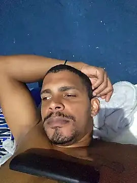 marreta240675 online show from April 2026 06:42:01 PM