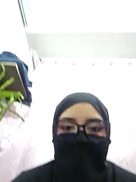 Dalia Reem online show from December 2025 12:23:02 PM