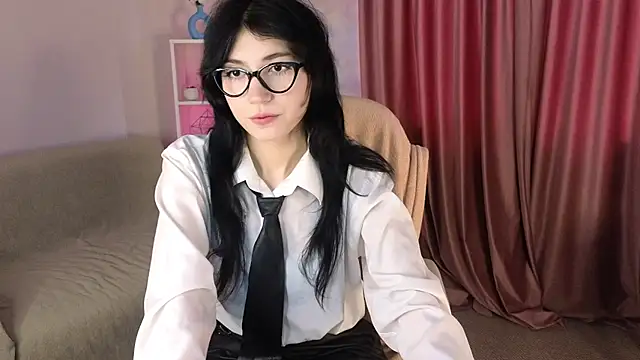 Mila Whelson online show from February 2026 11:53:01 AM