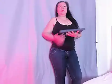 Samanrtha17 online show from January 2026 06:43:02 PM