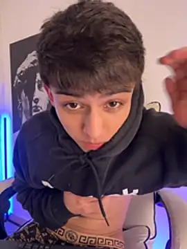 lian fooxx online show from March 2026 03:45:02 AM