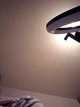 damslebambou1 online show from April 2026 12:33:01 AM