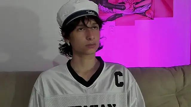 cirosky elchicopolla online show from March 2026 03:44:02 AM