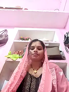 Snapshot of Uma_pande chatting on February 2026 03:50:02 PM Uma pande online show from February 2026 03:50:02 PM