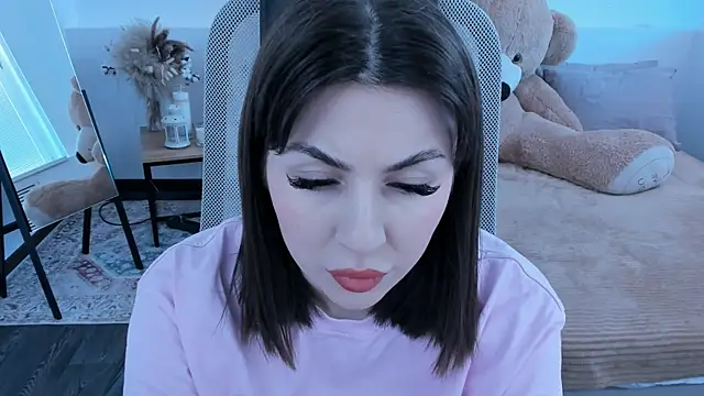 Snapshot of DiRosie chatting on February 2026 07:08:02 AM DiRosie online show from February 2026 07:08:02 AM