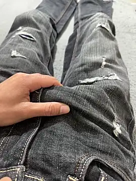 harshv11 online show from February 2026 04:36:02 PM