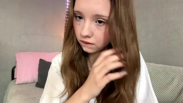 Snapshot of Princessofcashe chatting on May 2026 03:08:01 PM Princessofcashe online show from May 2026 03:08:01 PM