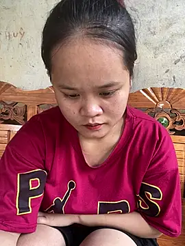 Thanhhuyen001 online show from January 2026 04:49:02 AM