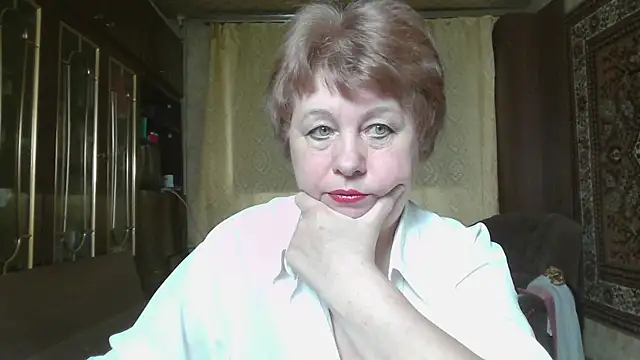 Snapshot of Casey_peach chatting on June 2026 04:28:01 AM Casey peach online show from June 2026 04:28:01 AM