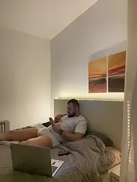 Snapshot of LunaFoxTip chatting on March 2026 05:20:01 PM LunaFoxTip online show from March 2026 05:20:01 PM