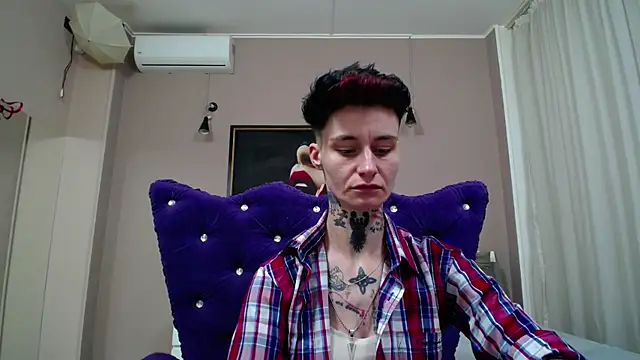 Snapshot of KennyXSX chatting on June 2026 12:22:02 PM KennyXSX online show from June 2026 12:22:02 PM