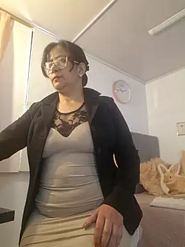 christy ant online show from July 2026 07:07:02 PM
