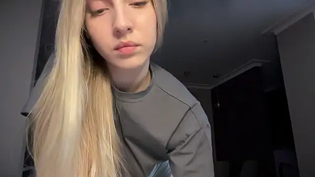 blondinkaa online show from April 2026 08:53:01 PM