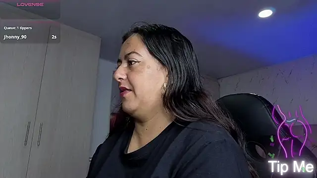 Snapshot of evelyn_harpeery chatting on February 2026 10:52:01 AM evelyn harpeery online show from February 2026 10:52:01 AM