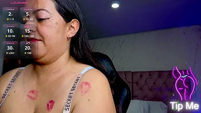 Snapshot of evelyn_harpeery chatting on February 2026 10:56:02 AM evelyn harpeery online show from February 2026 10:56:02 AM