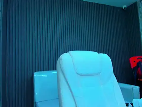 Boy tatto77 online show from January 2026 05:15:01 PM