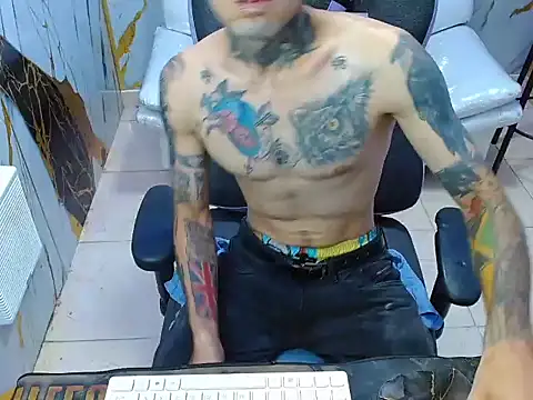 Snapshot of Boy_tatto77 chatting on June 2026 12:04:02 PM Boy tatto77 online show from June 2026 12:04:02 PM