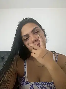 Nini  online show from December 2025 05:41:01 PM