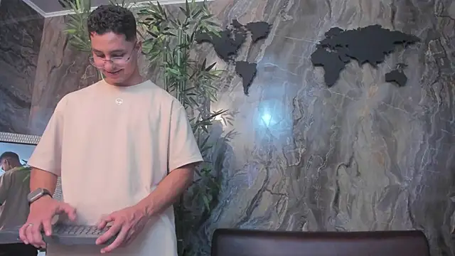 Noah Clarkk online show from February 2026 11:34:02 PM