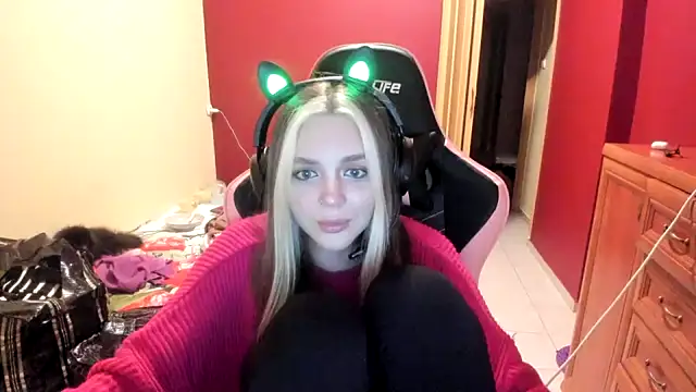 LunaAngell online show from January 2026 12:03:01 AM