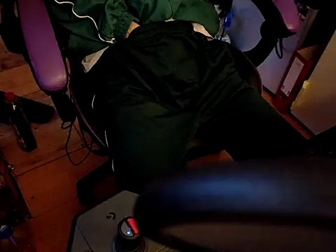 Gay-Versaut online show from March 2026 07:15:02 PM