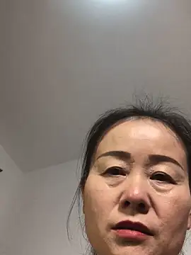 yunyun52012 online show from February 2026 10:25:01 AM