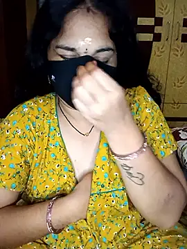 maduri   online show from April 2026 12:41:02 AM