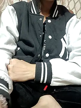 Eva 890 online show from December 2025 04:14:01 PM