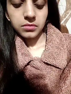 Eva 890 online show from February 2026 05:10:02 PM