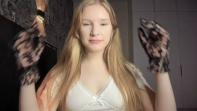 Kristy mysti online show from December 2025 06:16:01 PM