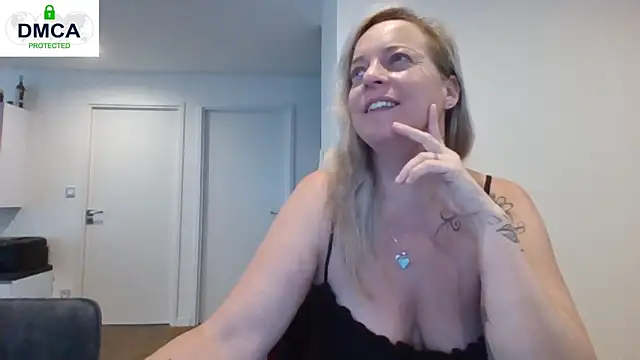 Snapshot of Miss-Chupagirly chatting on July 2026 08:20:01 AM Miss-Chupagirly online show from July 2026 08:20:01 AM