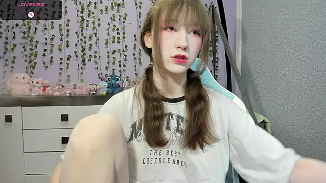 Yoonhee ki online show from July 2026 02:03:01 PM