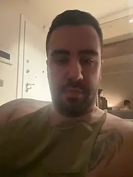 Snapshot of XhotLatte chatting on February 2026 10:32:01 PM XhotLatte online show from February 2026 10:32:01 PM