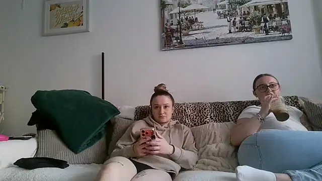 LilyLuck  online show from February 2026 03:32:02 PM